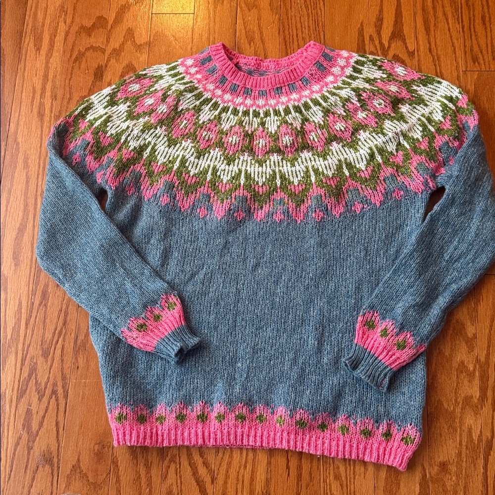 Retro Pink Fair Isle Sweater
English Countryside Sweater
Cottagecore Sweater - Picture 2 of 13
